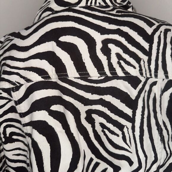 Berek Women's Zebra Print Design Lightweight Jacket Size Large - Picture 8 of 11